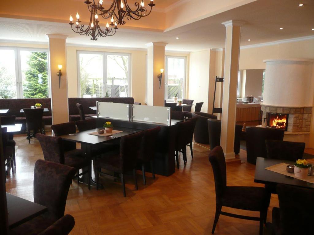 Akzent Hotel Cordes & Restaurant Am Rosengarten Sottorf Kültér fotó
